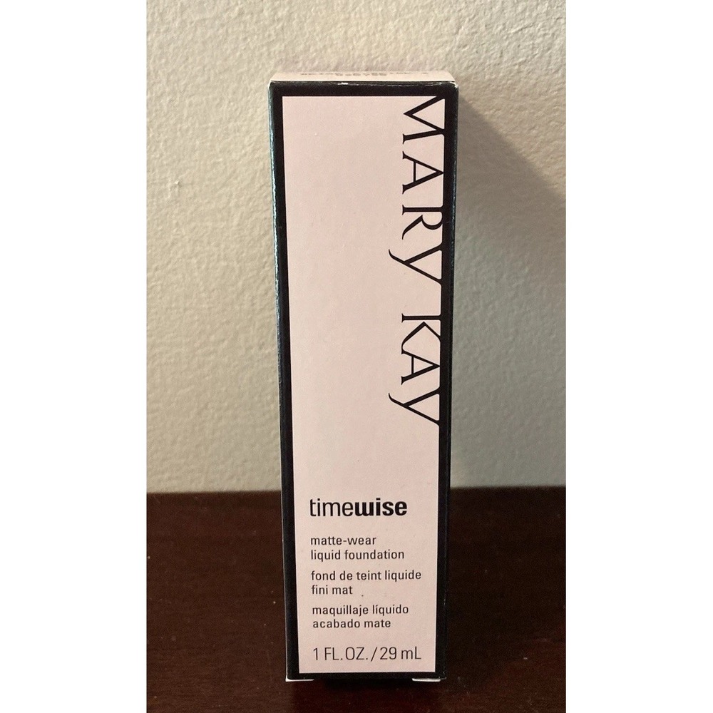 Mary Kay TimeWise Matte Wear Liquid‎ Foundation Ivory 5 Combination - Oily Skin